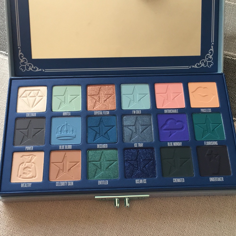 🥶Jeffree Star ⭐️ Blue Blood palette 🥶